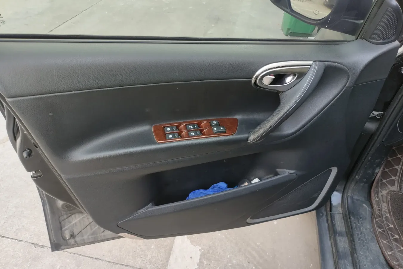 2015 Luxgen Grand7 SUV 2.2T 201HP L4 6AT,autocango,china used car exporter,china ev exporter,chinese used car exporter,chinese used ev exporter