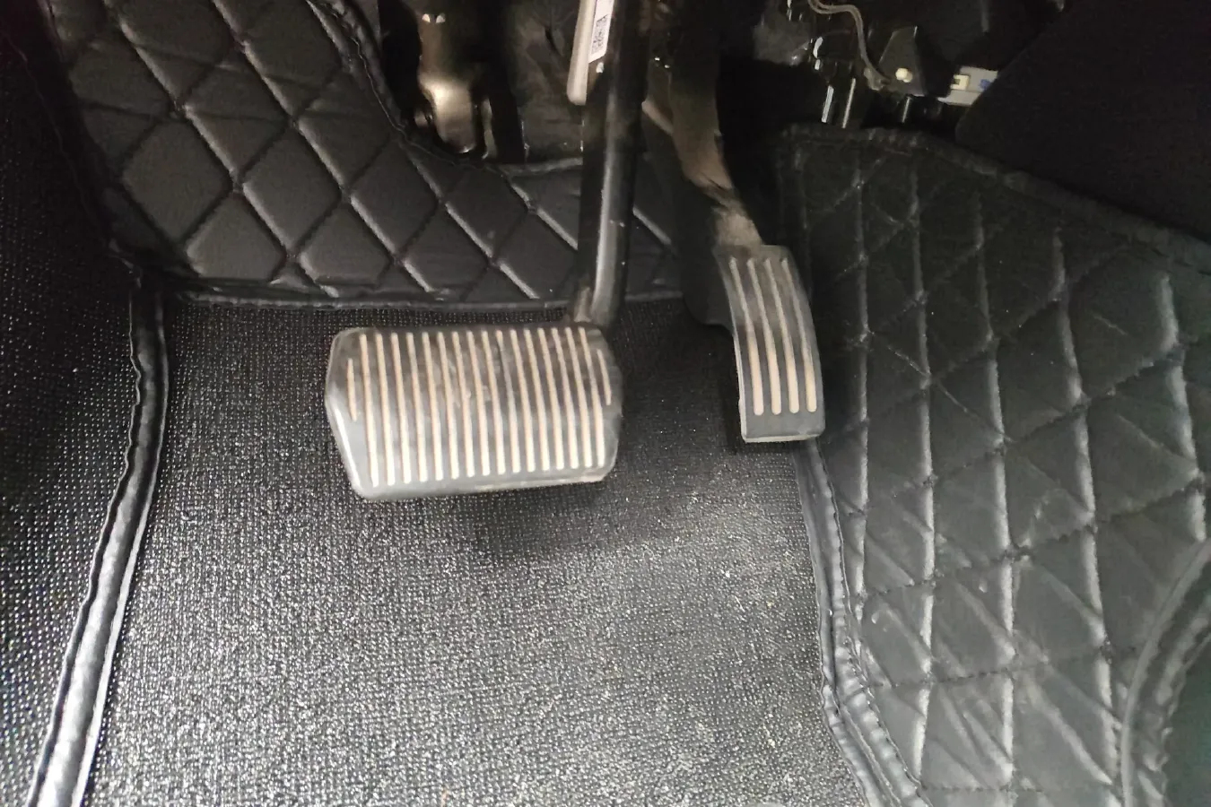 2021 Ford Focus Active 1.5T 174HP L3 8AT,autocango,china used car exporter,china ev exporter,chinese used car exporter,chinese used ev exporter