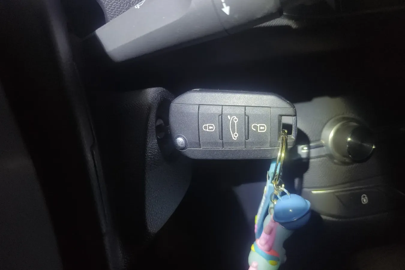 2015 Peugeot 308S 1.2T 136HP L3 6AT,autocango,china used car exporter,china ev exporter,chinese used car exporter,chinese used ev exporter