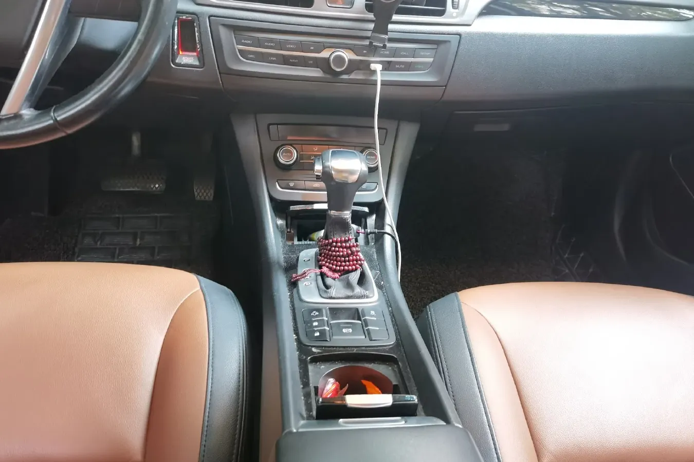 2014 Roewe e550 1.5L 109HP L4 2AT PHEV 11.8KWH,autocango,china used car exporter,china ev exporter,chinese used car exporter,chinese used ev exporter