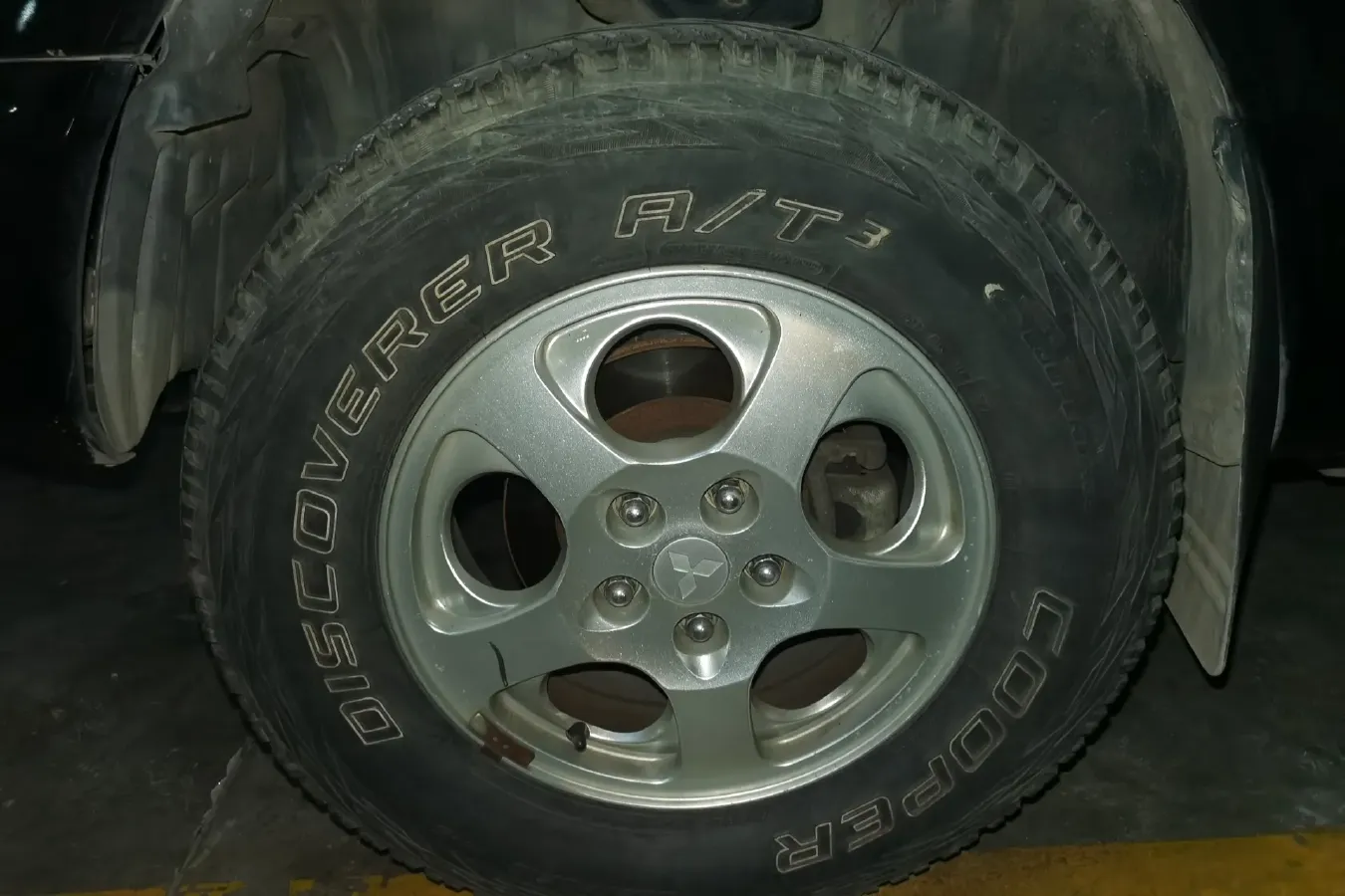 2009 Leopaard FeiTeng 2.0L 121HP L4 5MT,autocango,china used car exporter,china ev exporter,chinese used car exporter,chinese used ev exporter