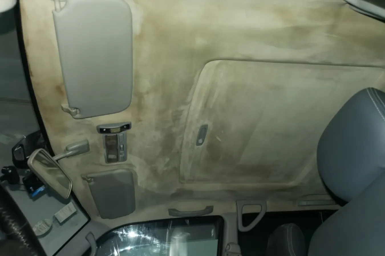 2009 Leopaard FeiTeng 2.0L 121HP L4 5MT,autocango,china used car exporter,china ev exporter,chinese used car exporter,chinese used ev exporter