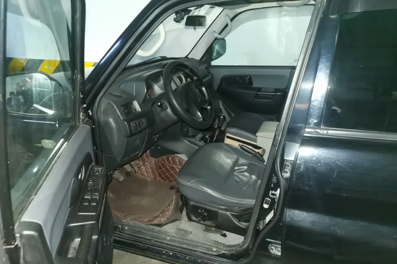 2009 Leopaard FeiTeng 2.0L 121HP L4 5MT,autocango,china used car exporter,china ev exporter,chinese used car exporter,chinese used ev exporter