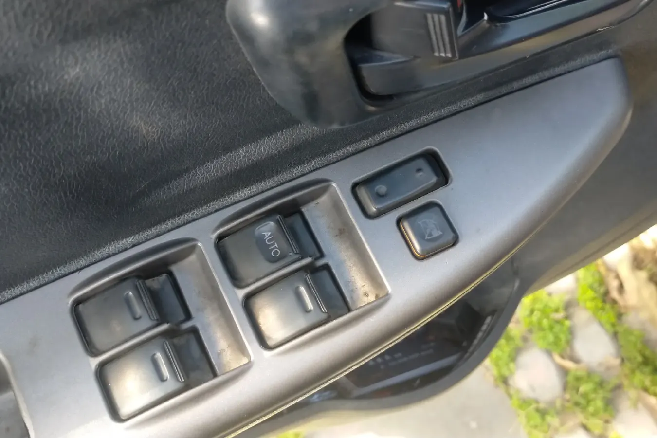 2014 DongFeng Fengon Fengon 330 1.5L 116HP L4 5MT,autocango,china used car exporter,china ev exporter,chinese used car exporter,chinese used ev exporter