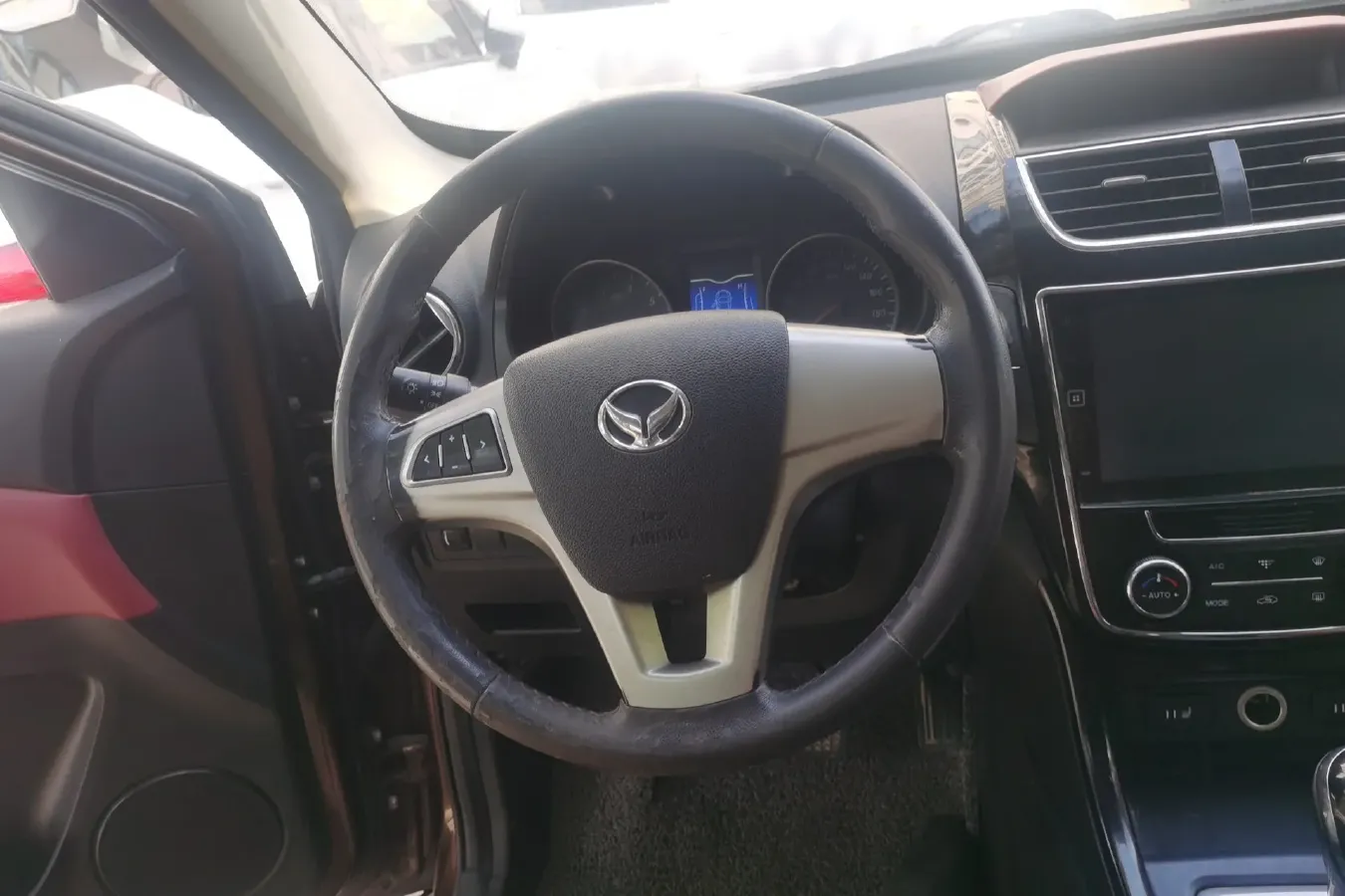 2015 BAIC Hyosow H2 1.5L 113HP L4 6AMT,autocango,china used car exporter,china ev exporter,chinese used car exporter,chinese used ev exporter