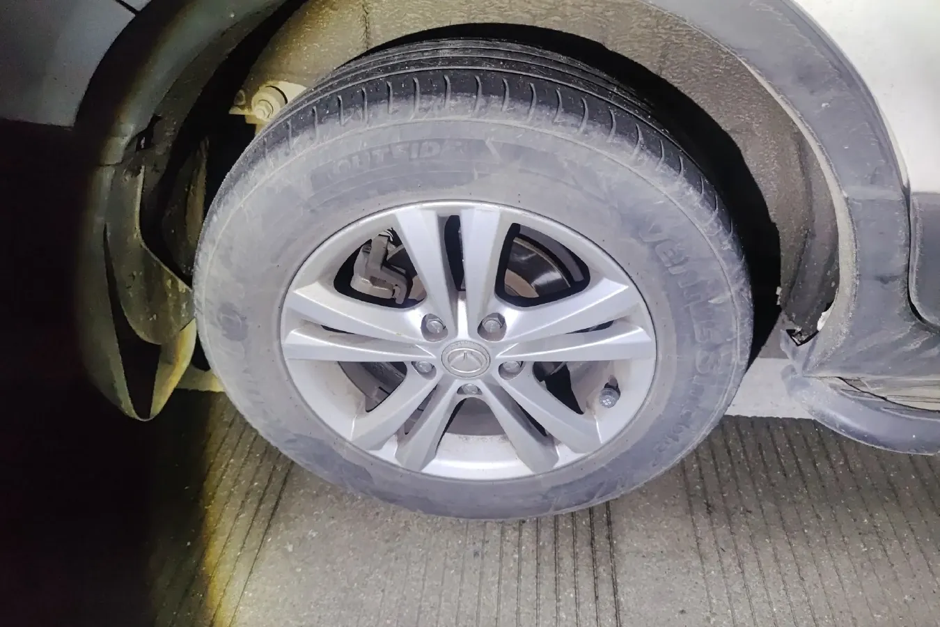 2014 BAIC Hyosow S3 1.5L 113HP L4 5MT,autocango,china used car exporter,china ev exporter,chinese used car exporter,chinese used ev exporter