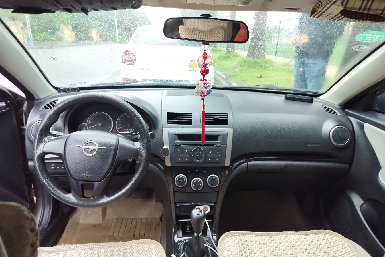 2011 HaiMa Family 1.6L 120HP L4 5MT,autocango,china used car exporter,china ev exporter,chinese used car exporter,chinese used ev exporter