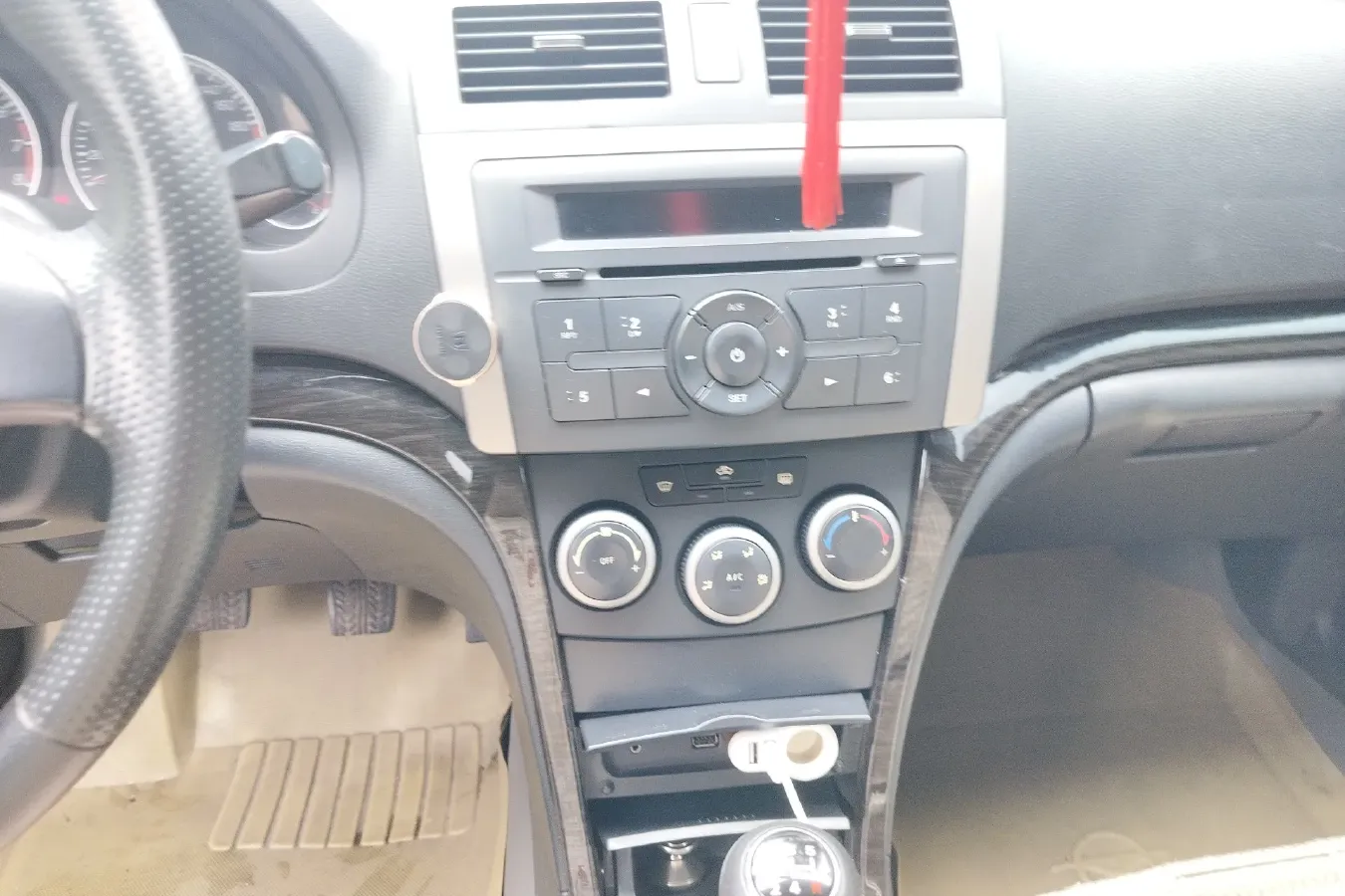 2011 HaiMa Family 1.6L 120HP L4 5MT,autocango,china used car exporter,china ev exporter,chinese used car exporter,chinese used ev exporter