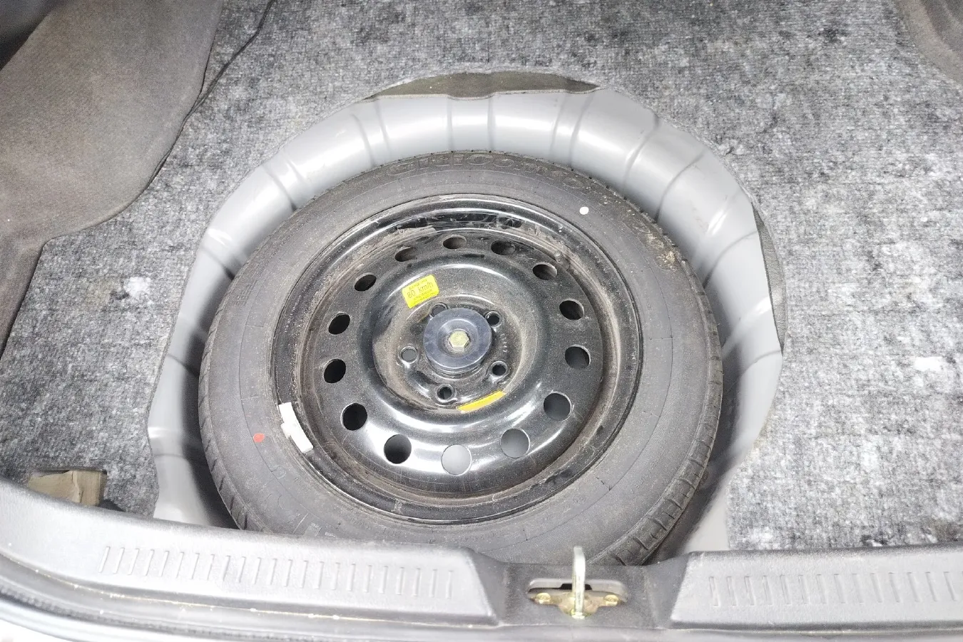 2011 HaiMa Family 1.6L 120HP L4 5MT,autocango,china used car exporter,china ev exporter,chinese used car exporter,chinese used ev exporter