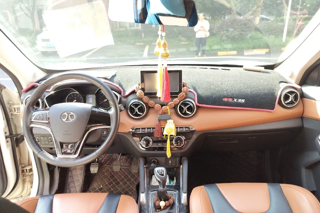 2016 BeiJing Auto Senova X35 1.5L 116HP L4 5MT,autocango,china used car exporter,china ev exporter,chinese used car exporter,chinese used ev exporter