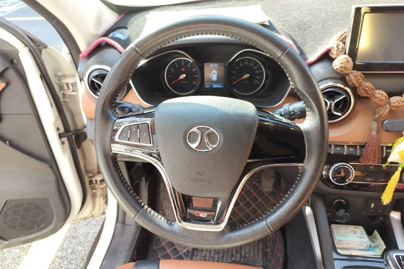 2016 BeiJing Auto Senova X35 1.5L 116HP L4 5MT,autocango,china used car exporter,china ev exporter,chinese used car exporter,chinese used ev exporter