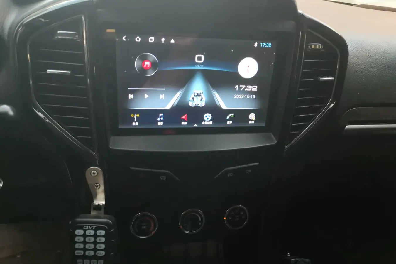 2015 Landwind X8 2.0T 190HP L4 6MT,autocango,china used car exporter,china ev exporter,chinese used car exporter,chinese used ev exporter