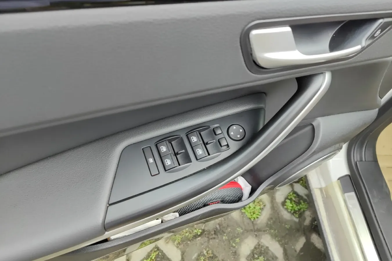 2016 Qoros 3 1.6T 156HP L4 6DCT,autocango,china used car exporter,china ev exporter,chinese used car exporter,chinese used ev exporter