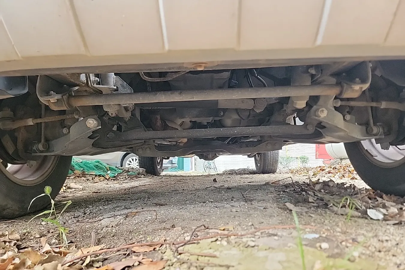 2012 Landwind X8 2.0L 133HP L4 5MT,autocango,china used car exporter,china ev exporter,chinese used car exporter,chinese used ev exporter