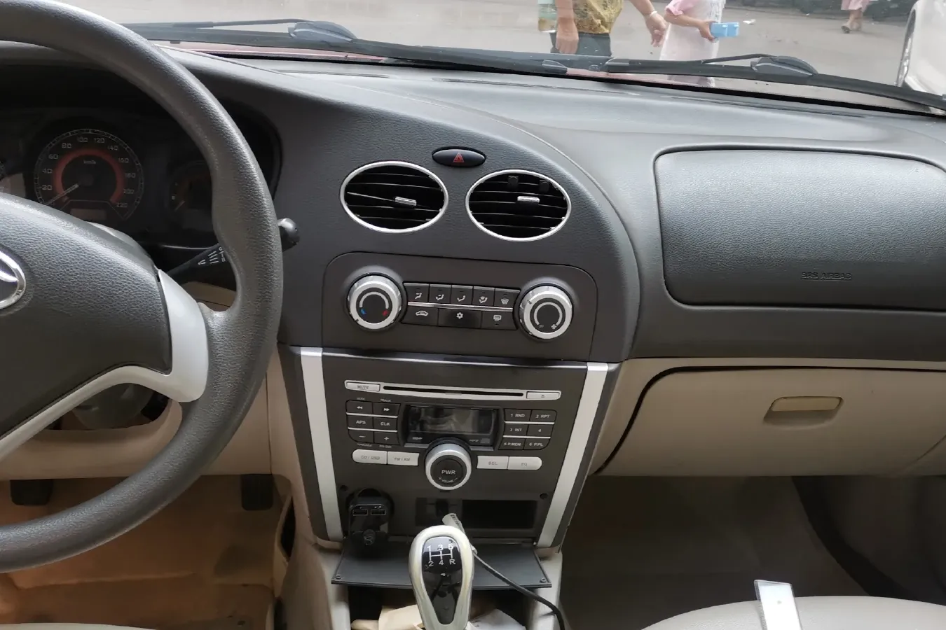 2011 Soueast V3 1.5L 120HP L4 5MT,autocango,china used car exporter,china ev exporter,chinese used car exporter,chinese used ev exporter