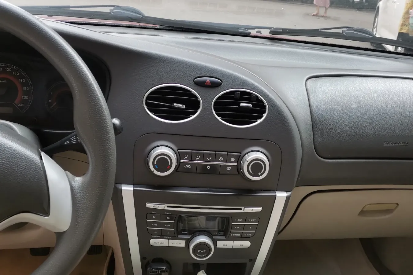 2011 Soueast V3 1.5L 120HP L4 5MT,autocango,china used car exporter,china ev exporter,chinese used car exporter,chinese used ev exporter