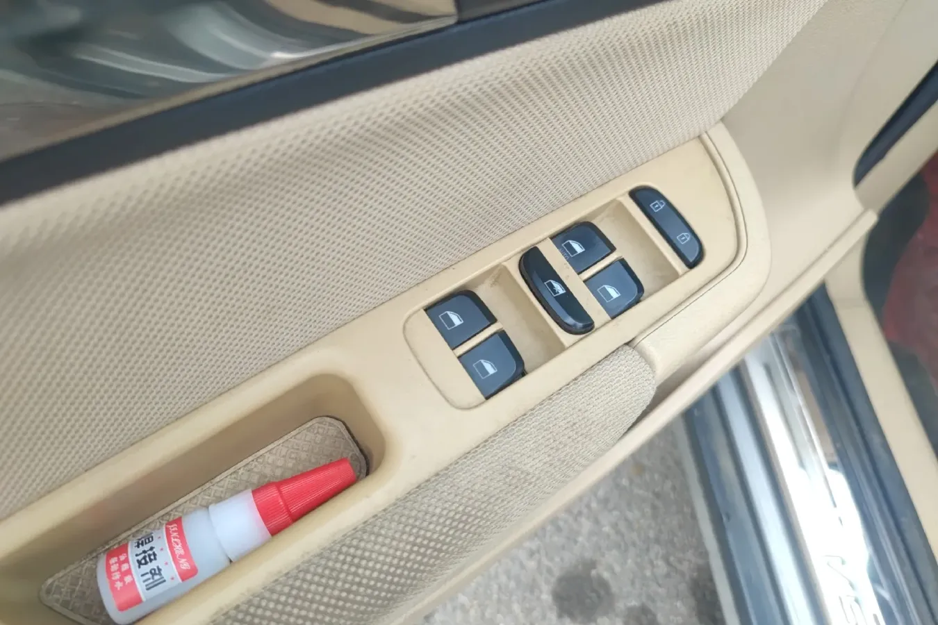 2012 Brilliance Auto V5 1.6L 118HP L4 5MT,autocango,china used car exporter,china ev exporter,chinese used car exporter,chinese used ev exporter