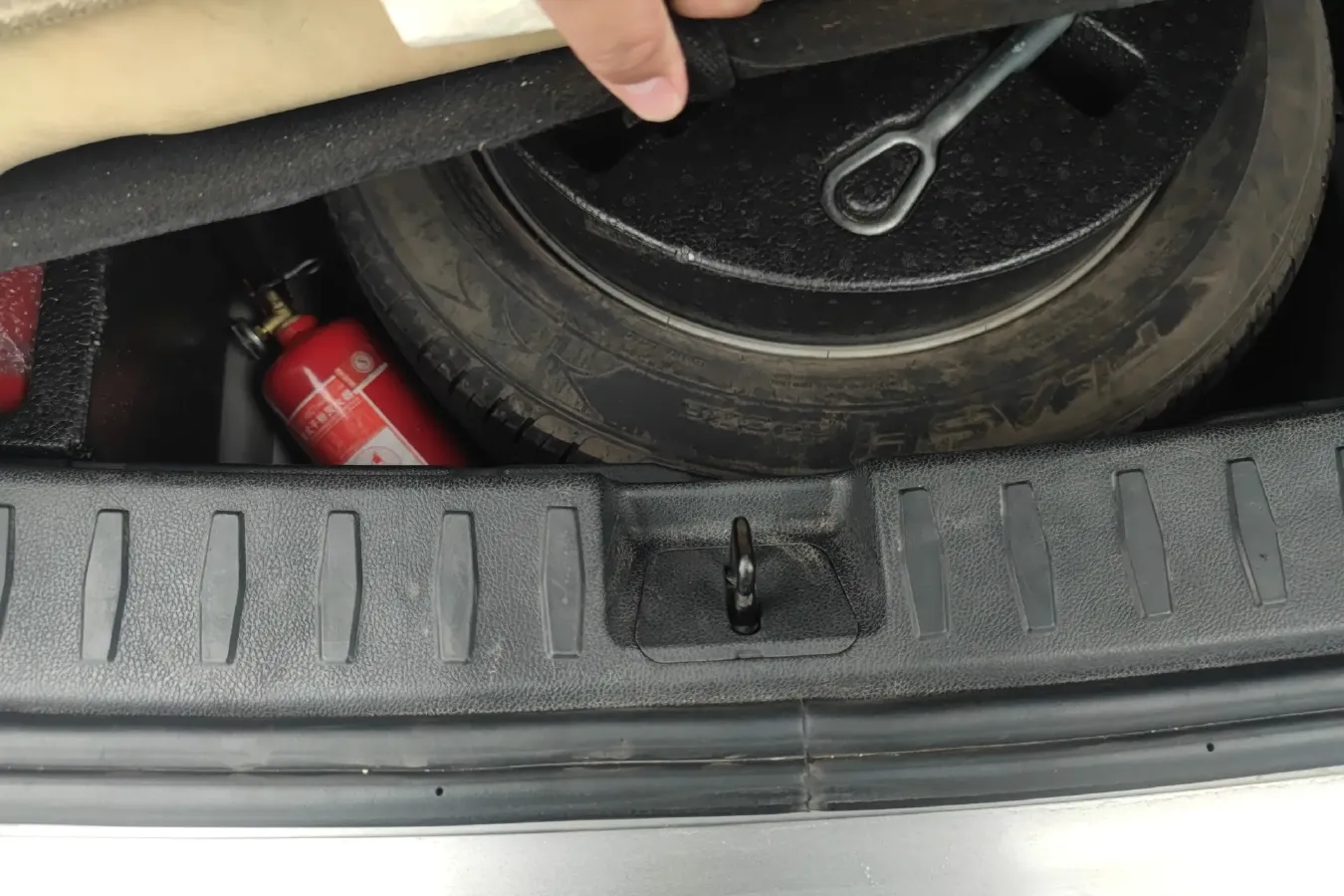 2012 Brilliance Auto V5 1.6L 118HP L4 5MT,autocango,china used car exporter,china ev exporter,chinese used car exporter,chinese used ev exporter