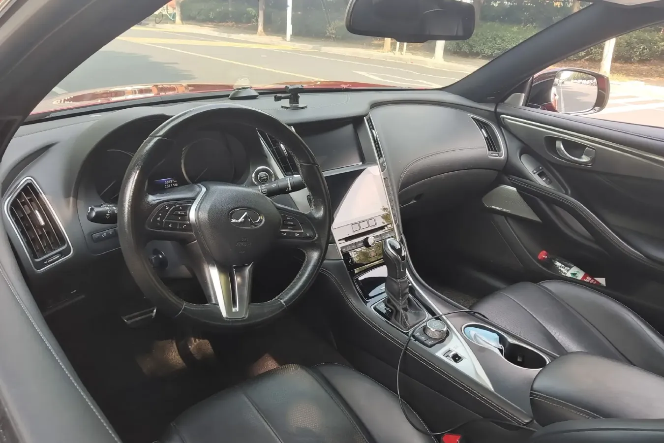 2019 Infiniti Q60 2.0T 211HP L4 7AT,autocango,china used car exporter,china ev exporter,chinese used car exporter,chinese used ev exporter