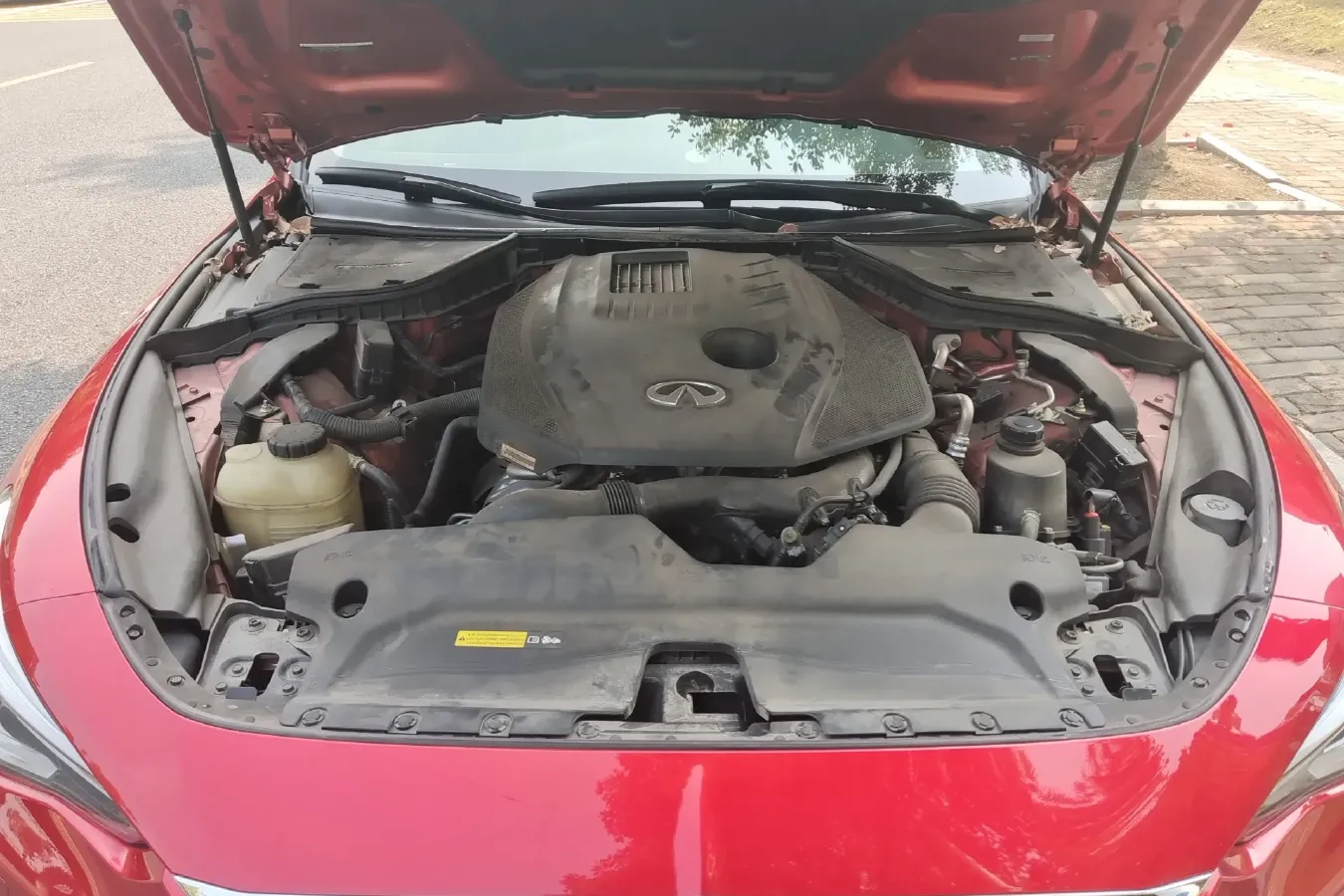 2019 Infiniti Q60 2.0T 211HP L4 7AT,autocango,china used car exporter,china ev exporter,chinese used car exporter,chinese used ev exporter