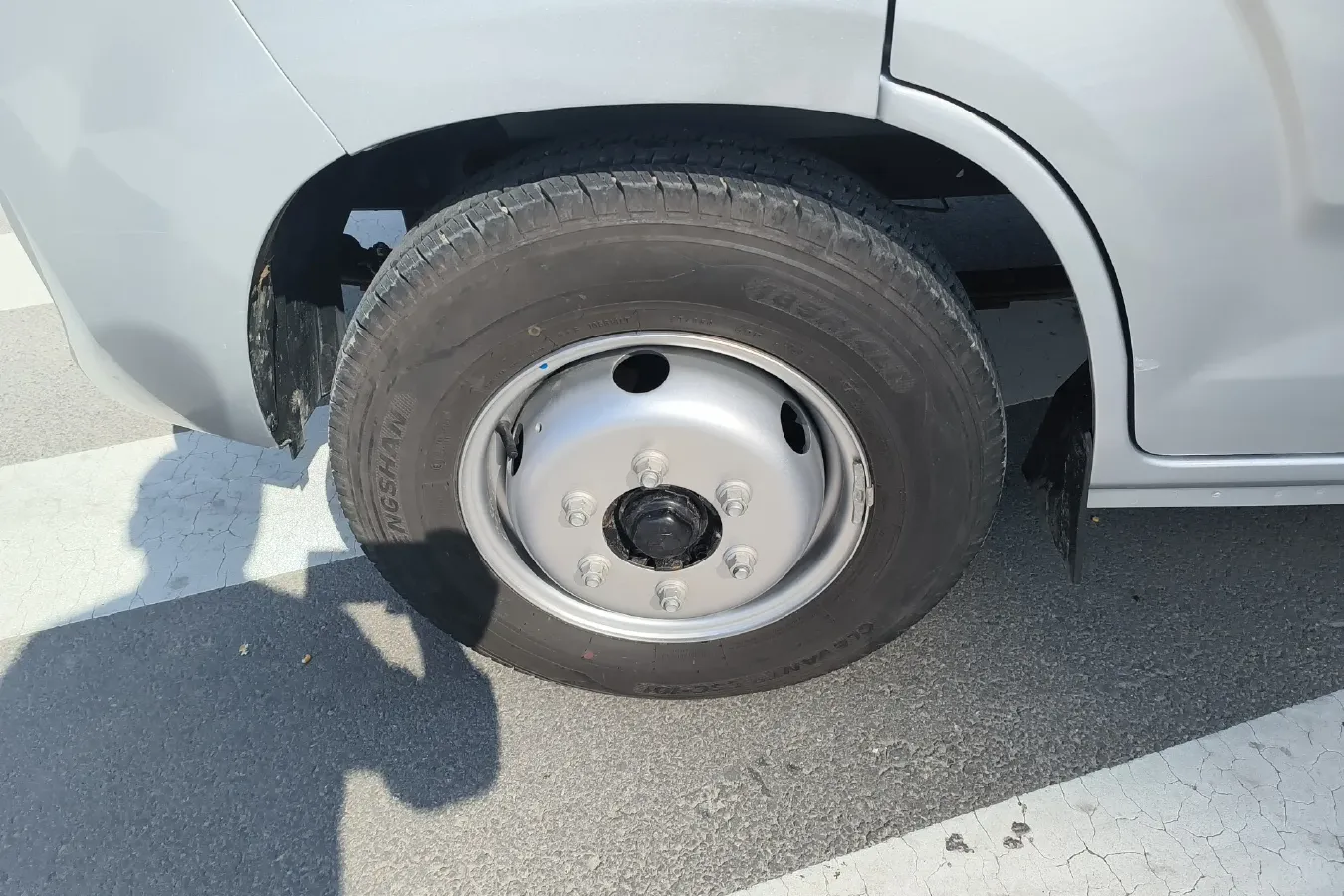 2022 Karry X6 1.6L 122HP L4 5MT,autocango,china used car exporter,china ev exporter,chinese used car exporter,chinese used ev exporter