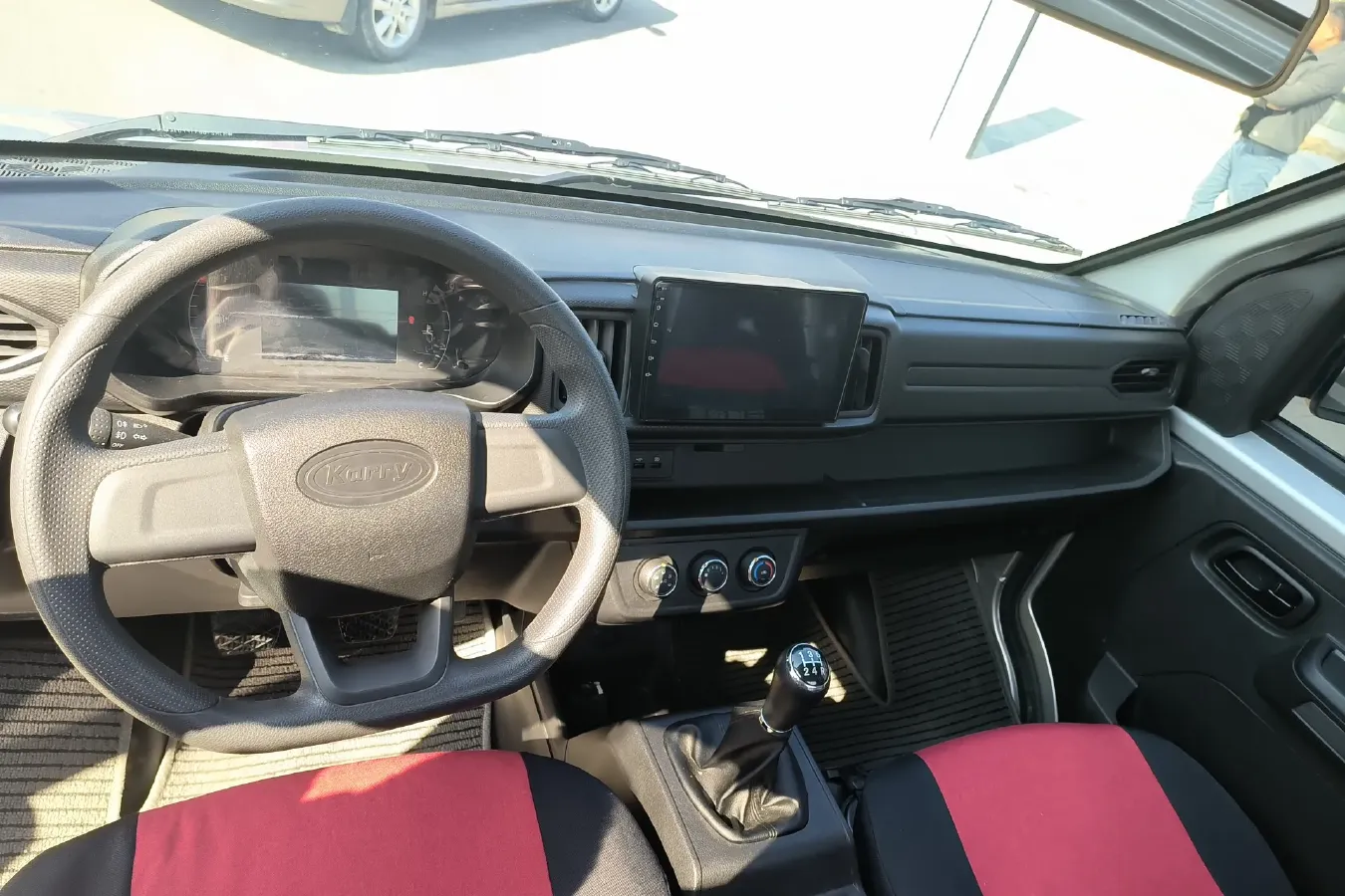 2022 Karry X6 1.6L 122HP L4 5MT,autocango,china used car exporter,china ev exporter,chinese used car exporter,chinese used ev exporter