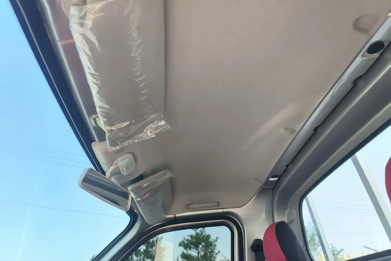 2022 Karry X6 1.6L 122HP L4 5MT,autocango,china used car exporter,china ev exporter,chinese used car exporter,chinese used ev exporter