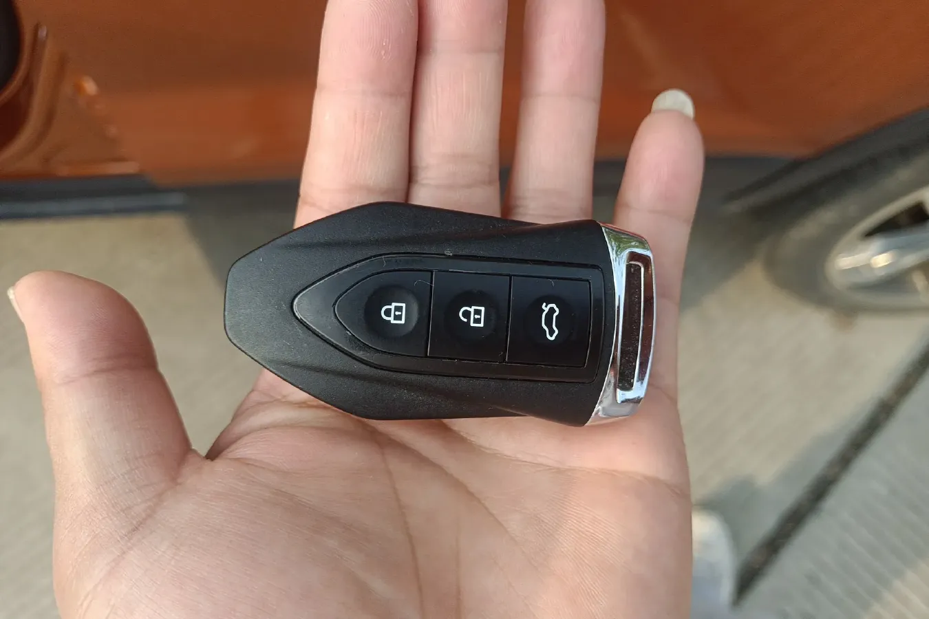 2017 Leopaard CS9 1.5L 113HP L4 CVT,autocango,china used car exporter,china ev exporter,chinese used car exporter,chinese used ev exporter