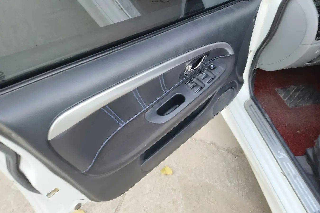 2015 Soueast V3 1.5L 120HP L4 5MT,autocango,china used car exporter,china ev exporter,chinese used car exporter,chinese used ev exporter