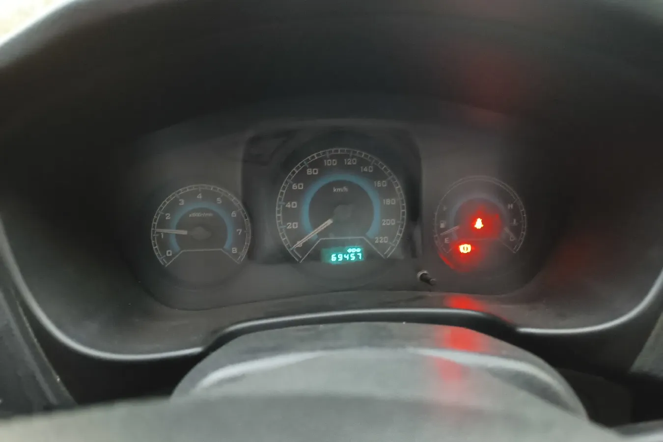 2015 Soueast V3 1.5L 120HP L4 5MT,autocango,china used car exporter,china ev exporter,chinese used car exporter,chinese used ev exporter