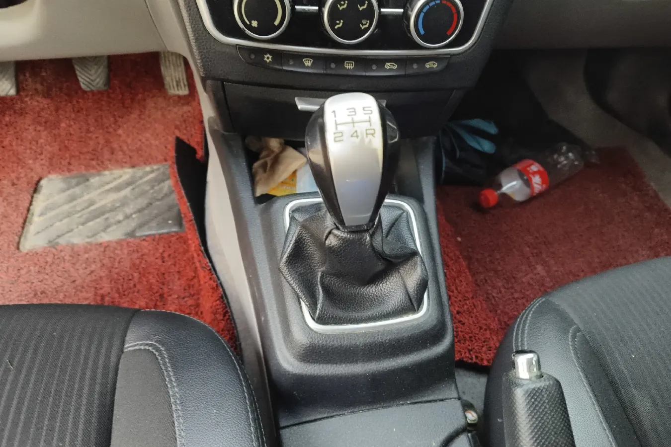 2015 Soueast V3 1.5L 120HP L4 5MT,autocango,china used car exporter,china ev exporter,chinese used car exporter,chinese used ev exporter