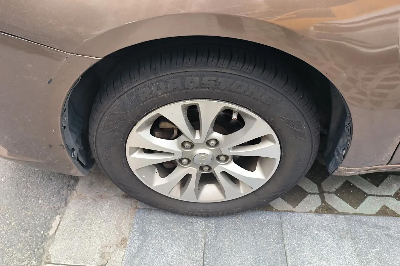 2015 Soueast V5 1.5L 120HP L4 5MT,autocango,china used car exporter,china ev exporter,chinese used car exporter,chinese used ev exporter