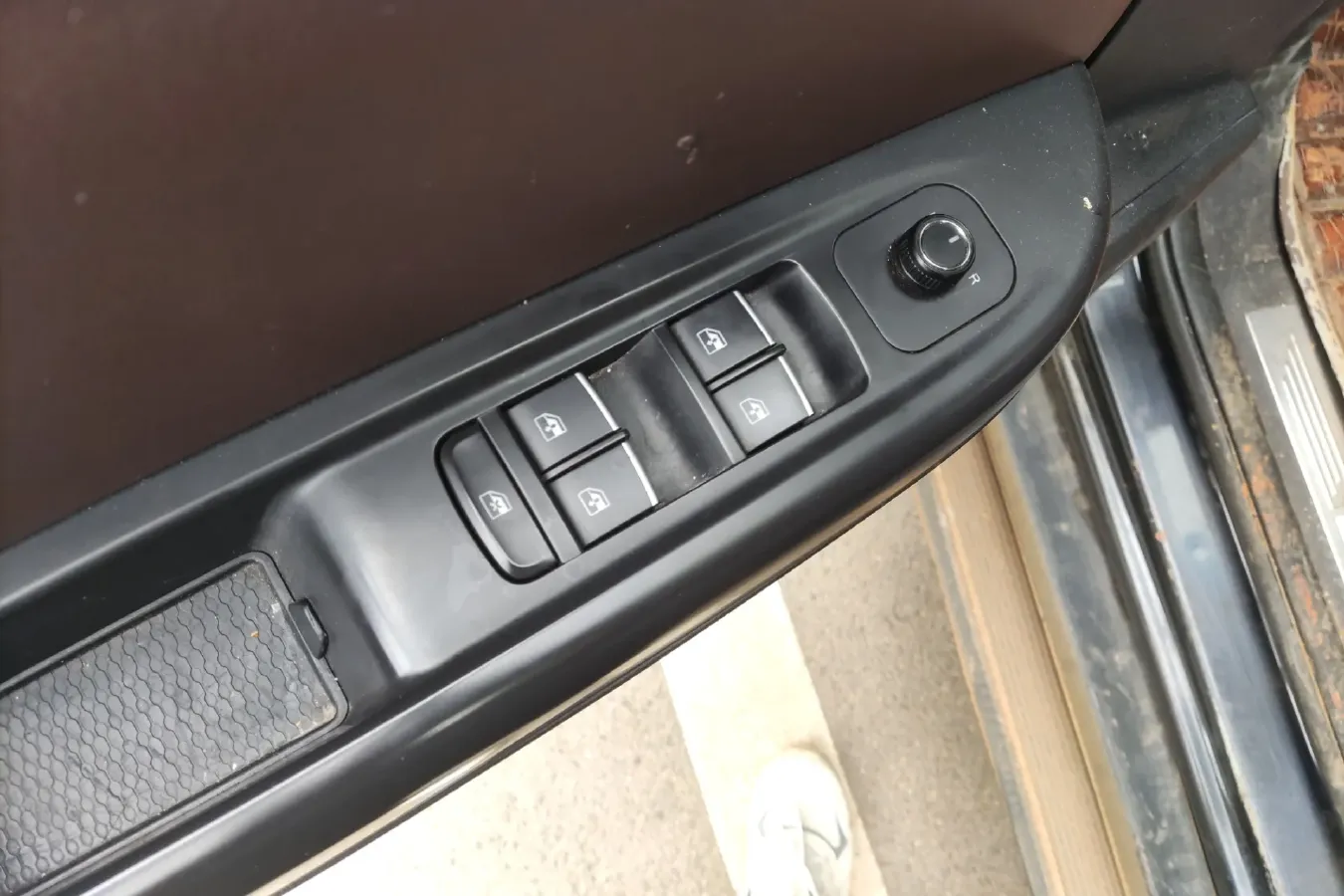 2017 BiSu T5 1.5T 150HP L4 6MT,autocango,china used car exporter,china ev exporter,chinese used car exporter,chinese used ev exporter