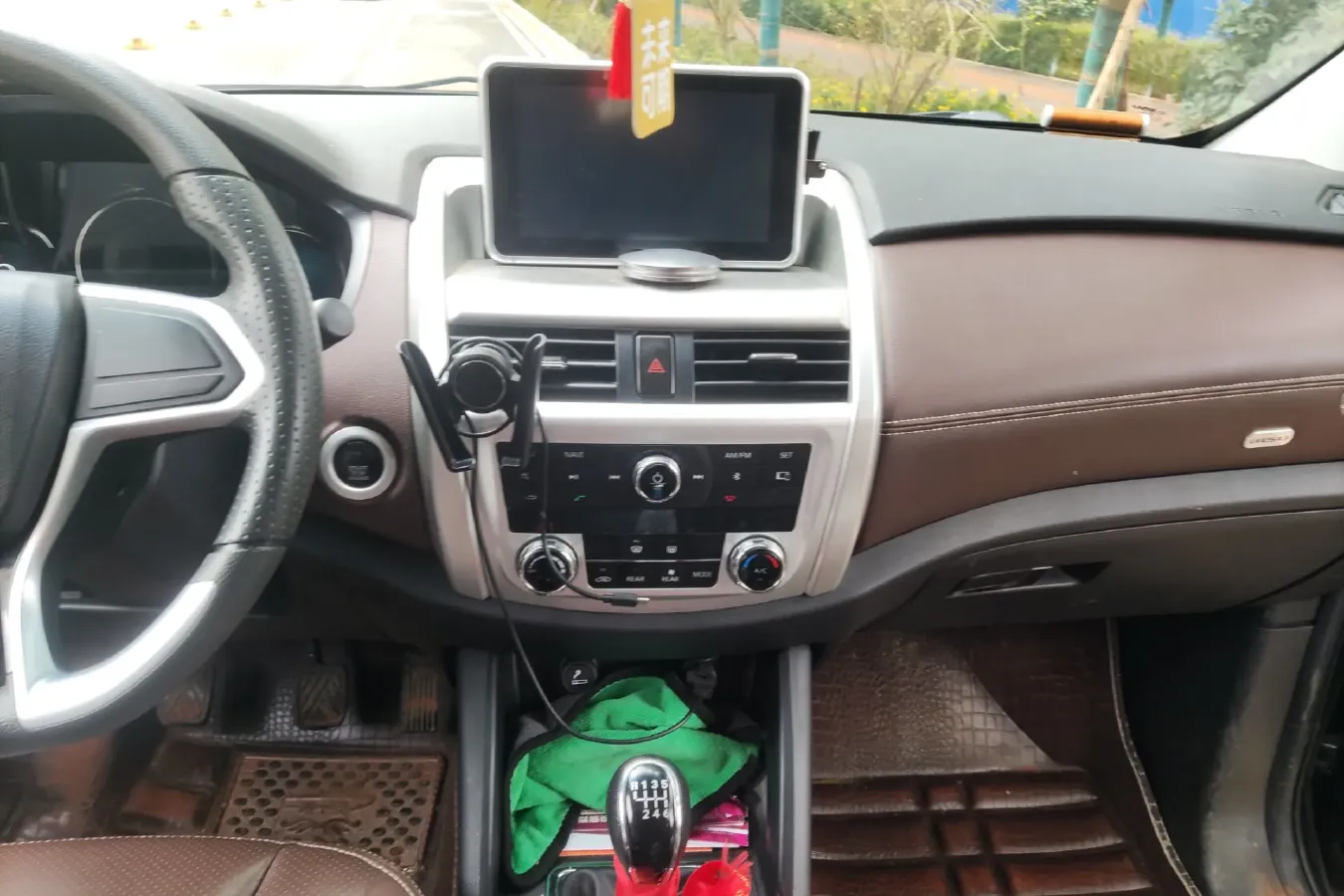 2017 BiSu T5 1.5T 150HP L4 6MT,autocango,china used car exporter,china ev exporter,chinese used car exporter,chinese used ev exporter