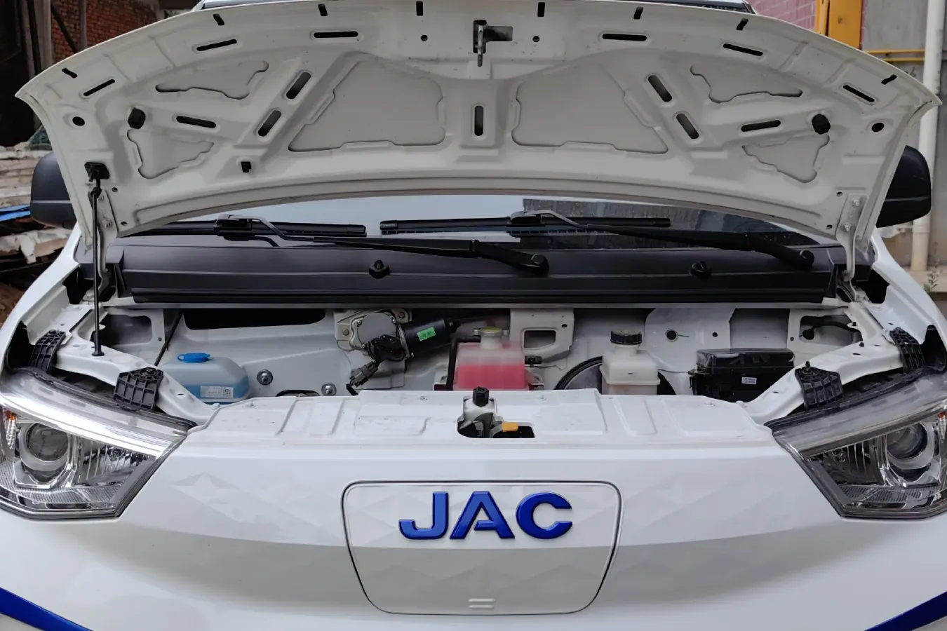 2023 JAC Blue Cat BEV 40.55KWH,autocango,china used car exporter,china ev exporter,chinese used car exporter,chinese used ev exporter