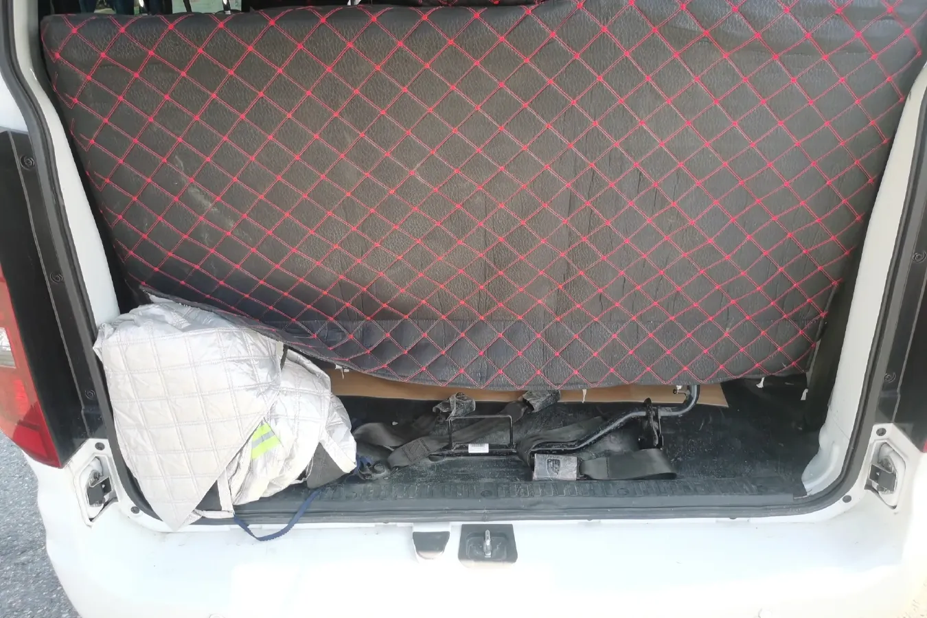 2021 JinBei Golden Sea Lion 1.5L 112HP L4 5MT,autocango,china used car exporter,china ev exporter,chinese used car exporter,chinese used ev exporter