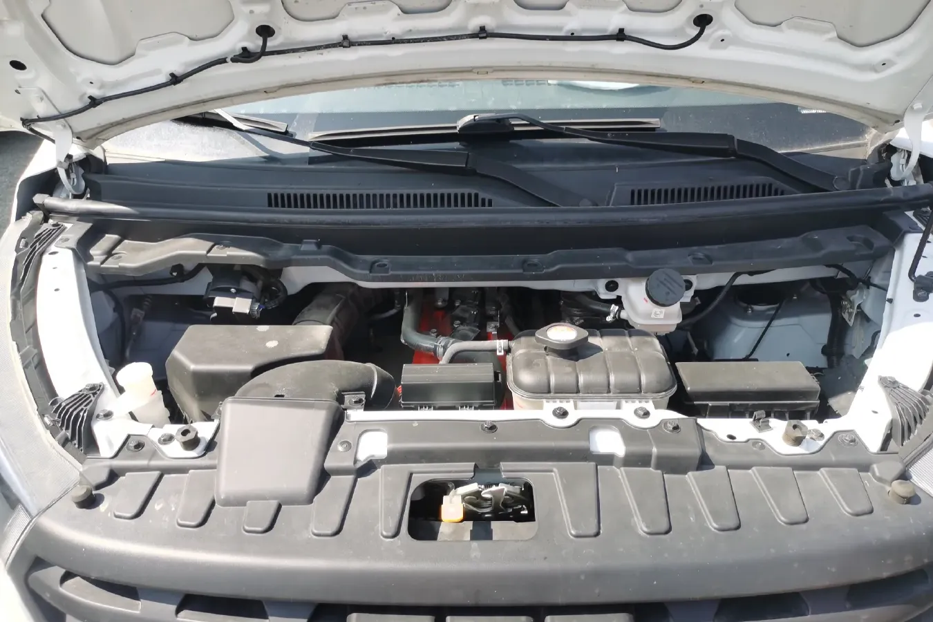 2021 JinBei Golden Sea Lion 1.5L 112HP L4 5MT,autocango,china used car exporter,china ev exporter,chinese used car exporter,chinese used ev exporter