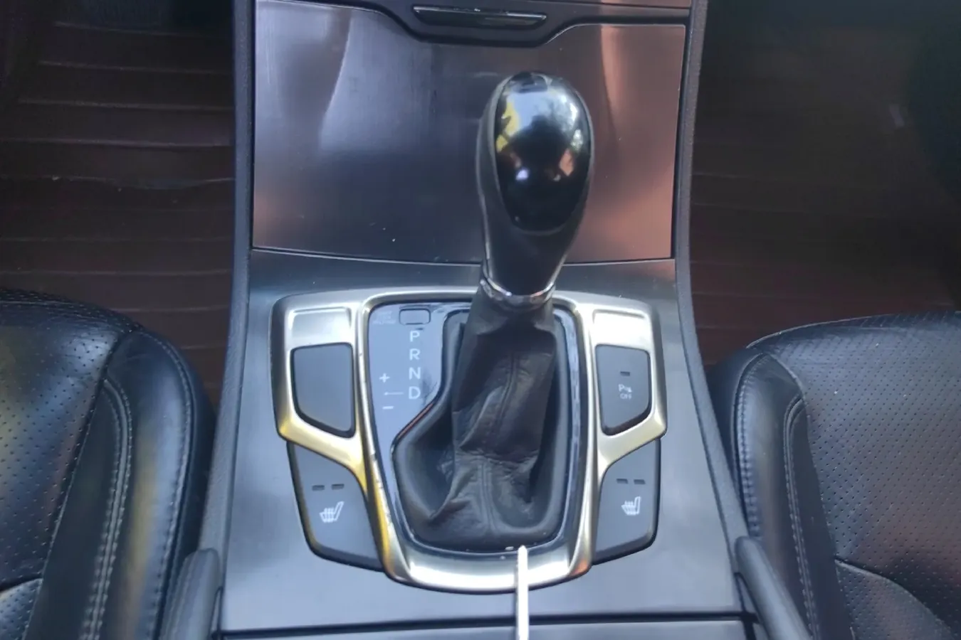 2011 Hyundai Azera 2.4L 180HP L4 6AT,autocango,china used car exporter,china ev exporter,chinese used car exporter,chinese used ev exporter