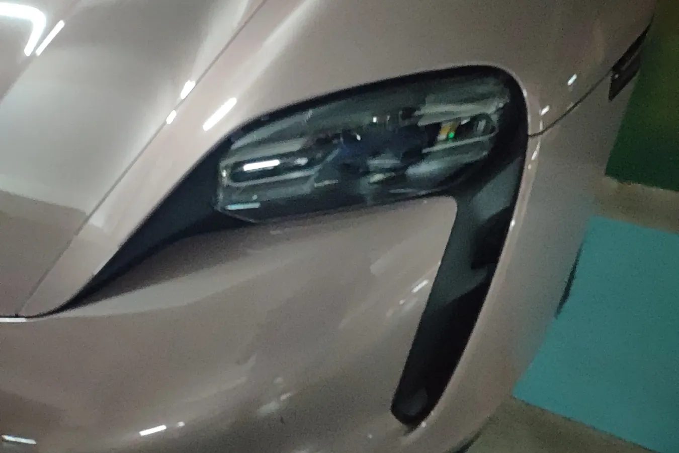 2022 Porsche Taycan 2AT BEV 79.2KWH,autocango,china used car exporter,china ev exporter,chinese used car exporter,chinese used ev exporter