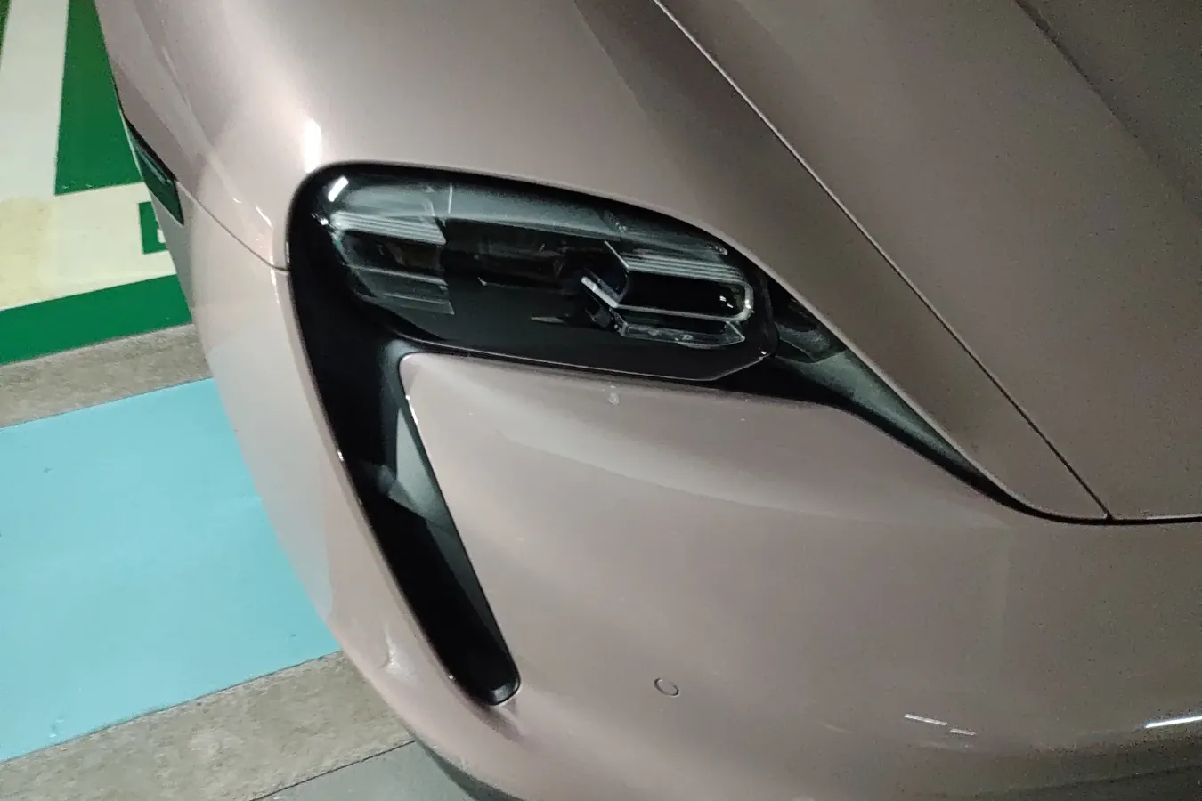 2022 Porsche Taycan 2AT BEV 79.2KWH,autocango,china used car exporter,china ev exporter,chinese used car exporter,chinese used ev exporter