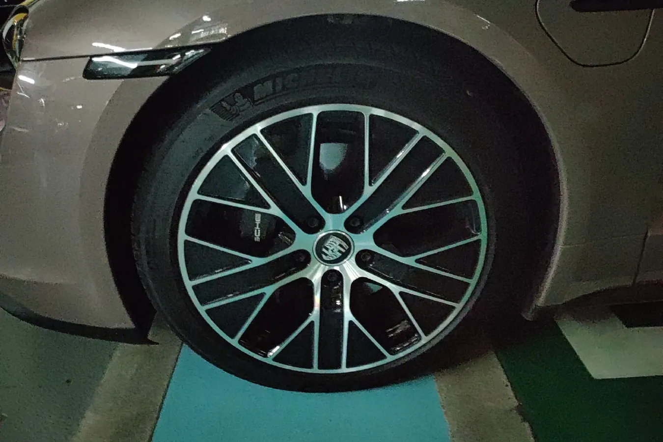 2022 Porsche Taycan 2AT BEV 79.2KWH,autocango,china used car exporter,china ev exporter,chinese used car exporter,chinese used ev exporter