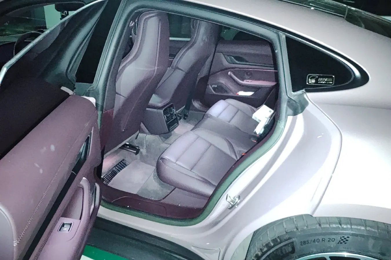 2022 Porsche Taycan 2AT BEV 79.2KWH,autocango,china used car exporter,china ev exporter,chinese used car exporter,chinese used ev exporter