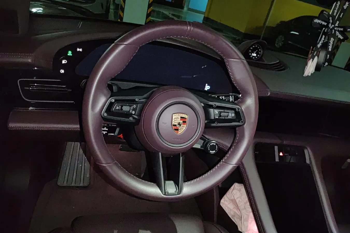 2022 Porsche Taycan 2AT BEV 79.2KWH,autocango,china used car exporter,china ev exporter,chinese used car exporter,chinese used ev exporter