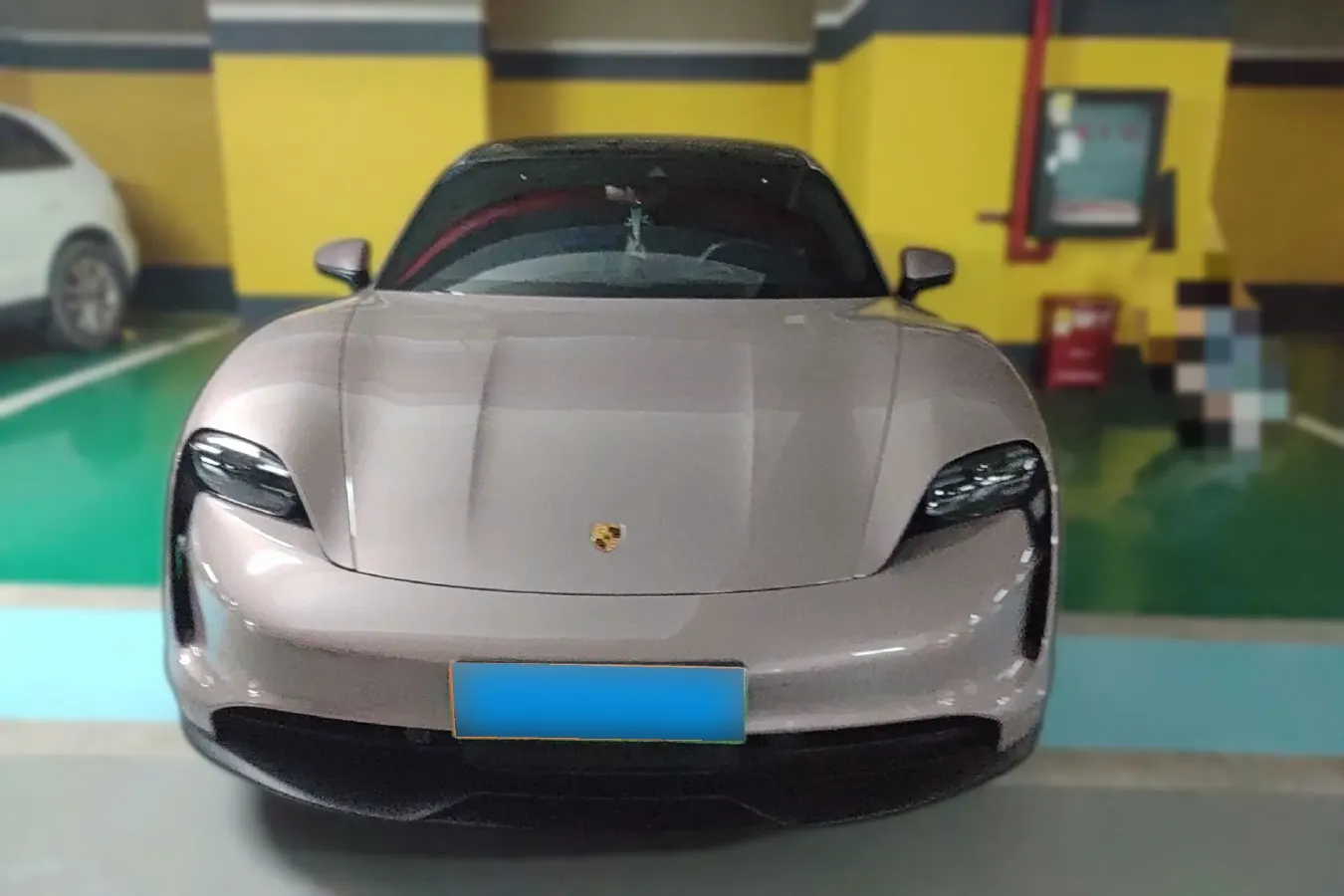 2022 Porsche Taycan 2AT BEV 79.2KWH,autocango,china used car exporter,china ev exporter,chinese used car exporter,chinese used ev exporter