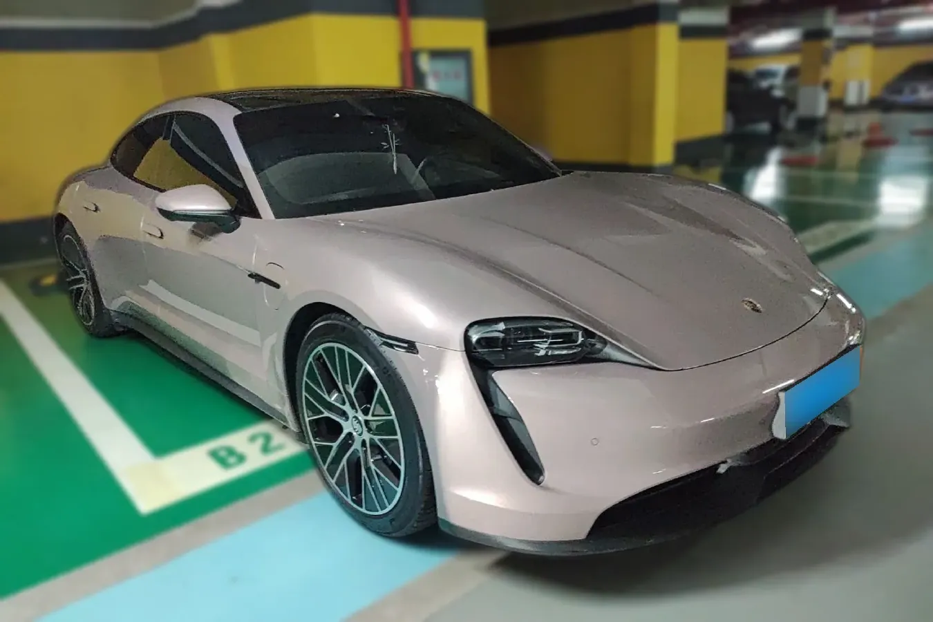 2022 Porsche Taycan 2AT BEV 79.2KWH,autocango,china used car exporter,china ev exporter,chinese used car exporter,chinese used ev exporter