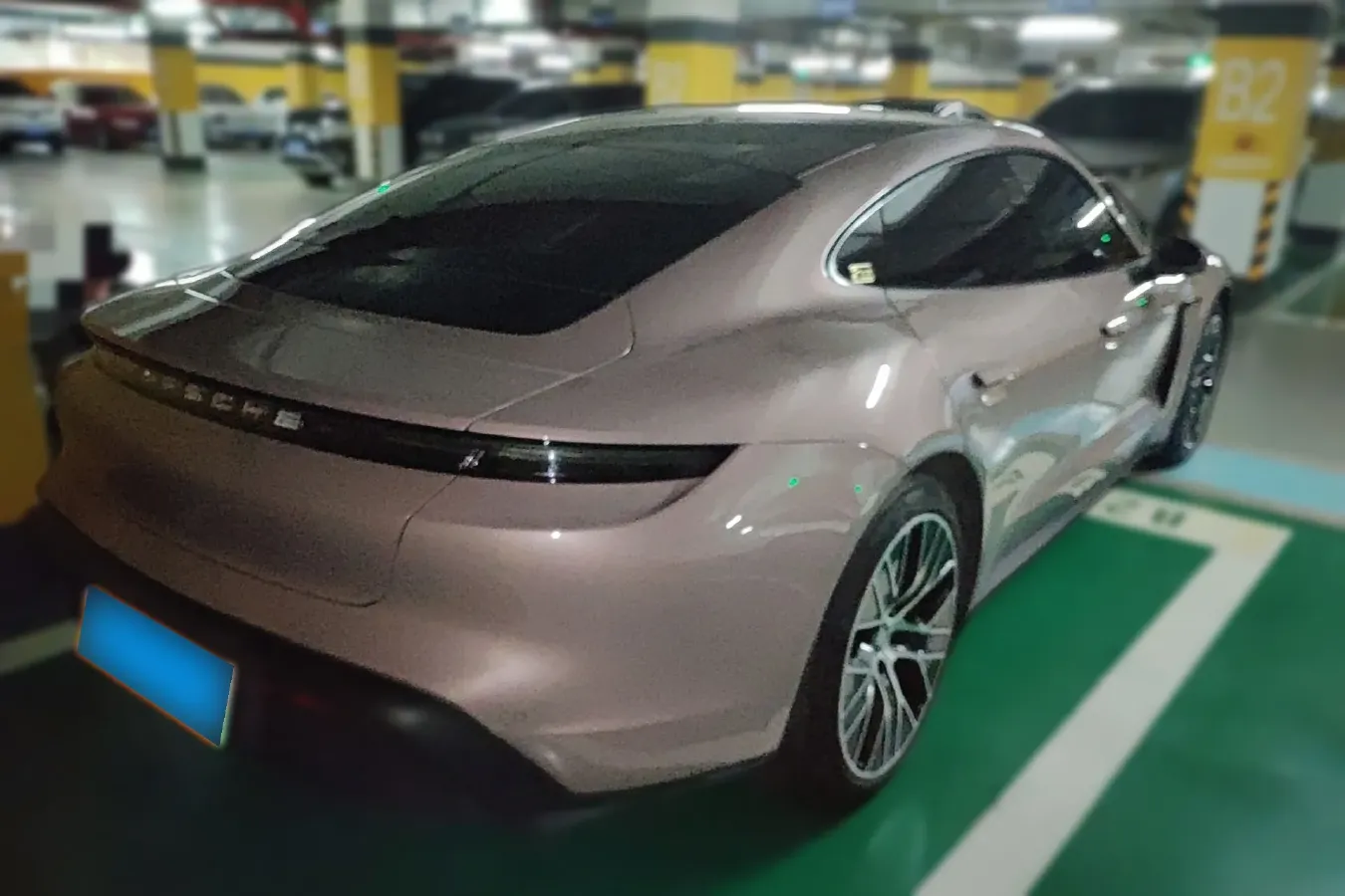 2022 Porsche Taycan 2AT BEV 79.2KWH,autocango,china used car exporter,china ev exporter,chinese used car exporter,chinese used ev exporter