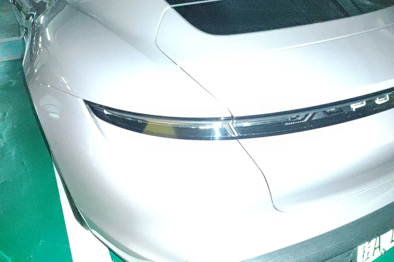 2022 Porsche Taycan 2AT BEV 79.2KWH,autocango,china used car exporter,china ev exporter,chinese used car exporter,chinese used ev exporter