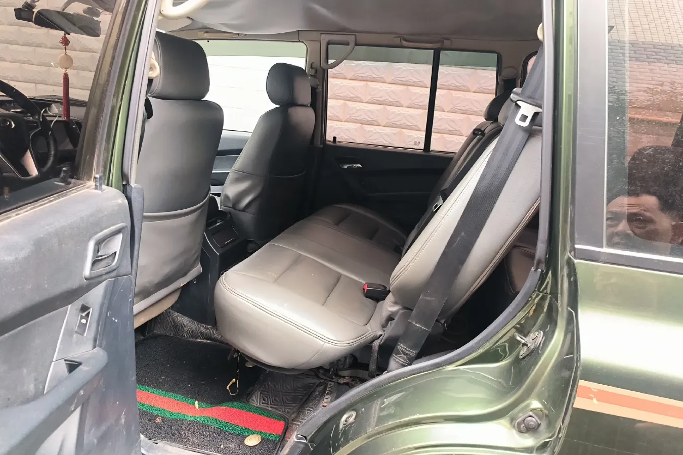 2015 Leopaard Q6 2.4L 147HP L4 5MT,autocango,china used car exporter,china ev exporter,chinese used car exporter,chinese used ev exporter