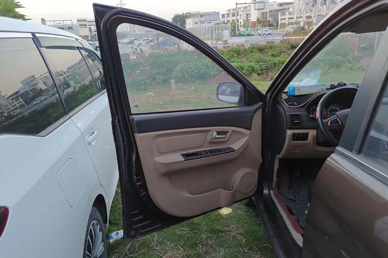 2015 BAIC WeiWang M30 1.5L 116HP L4 5MT,autocango,china used car exporter,china ev exporter,chinese used car exporter,chinese used ev exporter