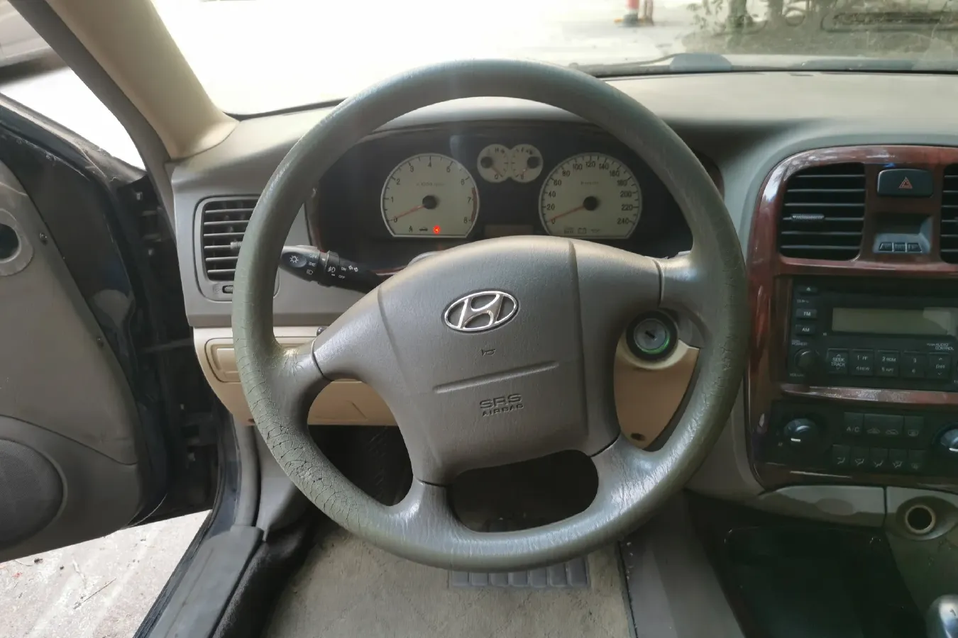 2009 Hyundai MoInca 2.0L 137HP L4 5MT,autocango,china used car exporter,china ev exporter,chinese used car exporter,chinese used ev exporter